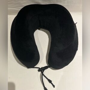Cabeau Evolution Plus Memory Foam Travel Neck Pillow
